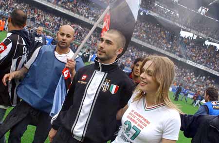 厄德高：参加世界杯是我从小的梦想；我的伤情已经好转（厄德高：儿时梦想征战世界杯，伤势恢复向好）