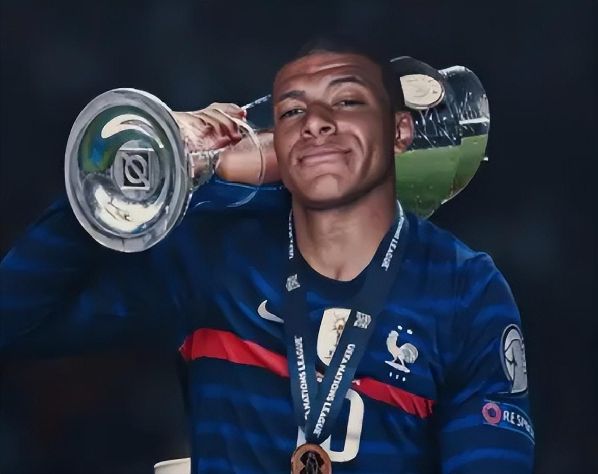 17-18赛季至今英超联赛后卫进球榜：范戴克21球第一（自17-18赛季以来英超后卫进球榜：范戴克以21球领跑）