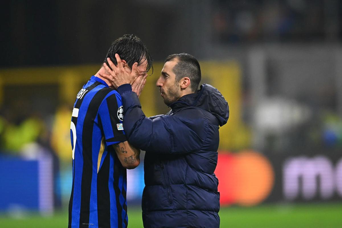 蓝军枪手 天王山之前 先在欧冠褪一层皮吧（天王山前，蓝军与枪手先在欧冠受一场硬仗洗礼）