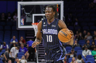 意媒：国米中卫帕拉西奥斯想要重返前东家里瓦达维亚独立（意媒称国米中卫帕拉西奥斯盼重返老东家里瓦达维亚独立）