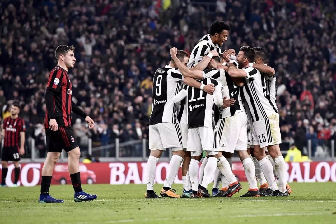 环足奖年度最佳总监候选：坎波斯、爱德华兹&理查德-休斯在列（环足奖年度最佳总监候选名单出炉：坎波斯、爱德华兹与理查德-休斯入围）