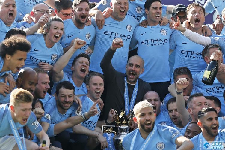 盘点最容易被忽视的足球小技巧（那些常被忽略的足球细节技巧合集）