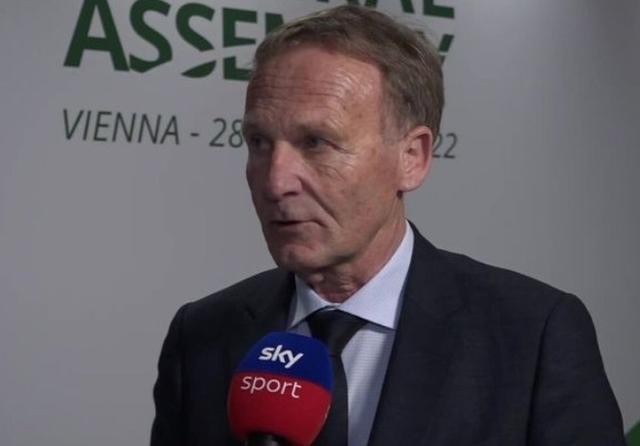 马德兴：上海体院有高端实验室，U18男足身体检测后会建档（马德兴：上海体院配备高端实验室，U18男足体测后将建立档案）