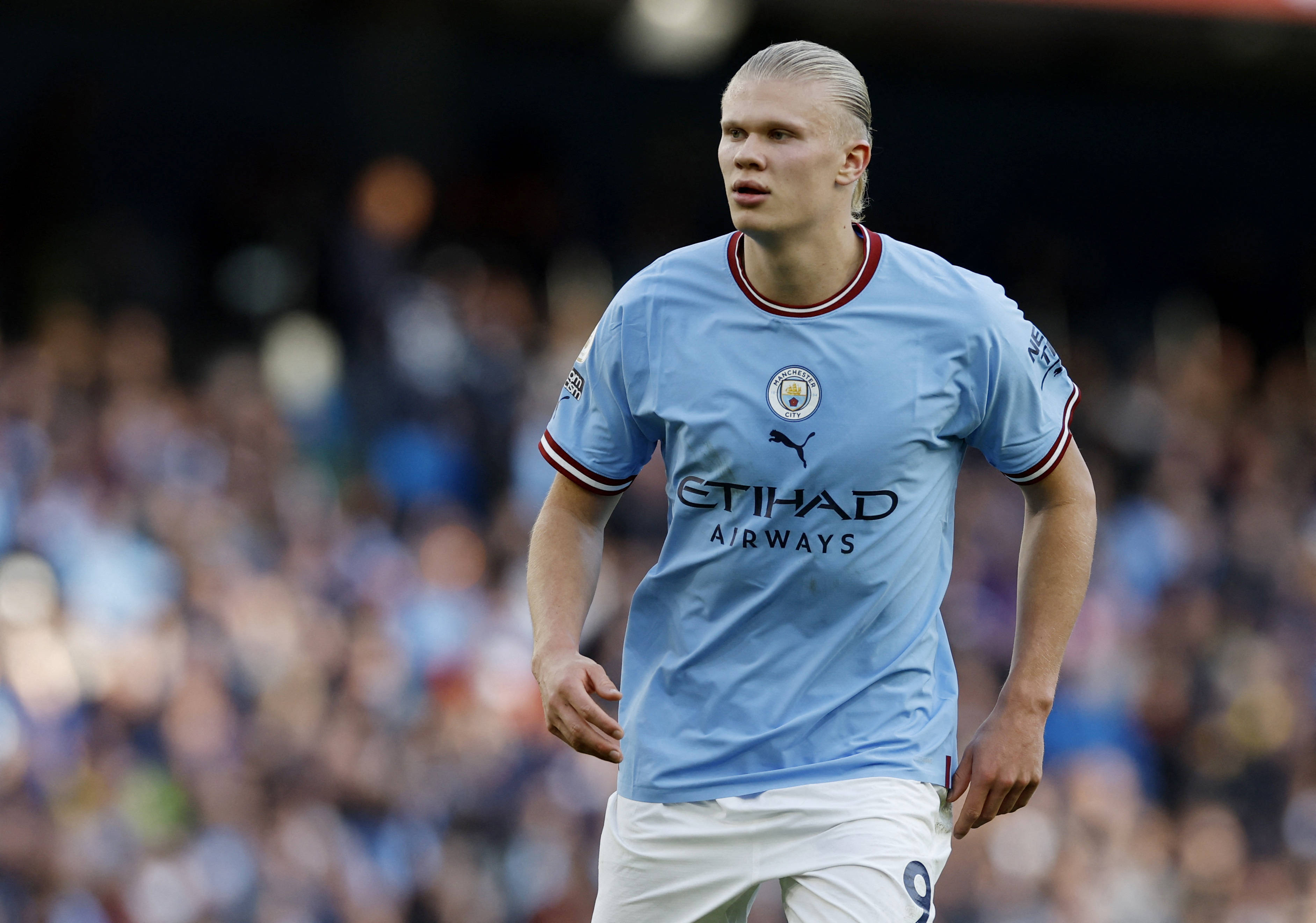 斯基拉：37岁本泽马准备在赛季结束合同到期后离开吉达联合（斯基拉：本泽马37岁，计划在赛季末合同到期时告别吉达联合）