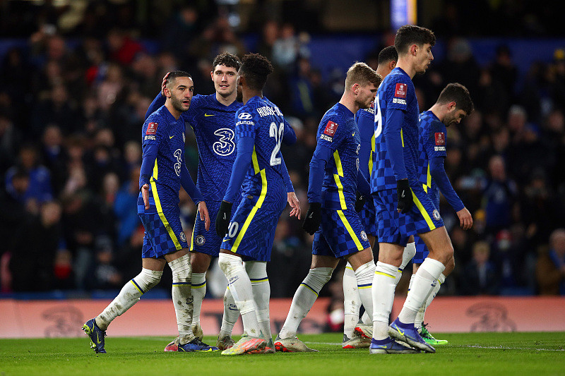 球星起跳那一刻像开挂（球星腾空一瞬，简直超神）