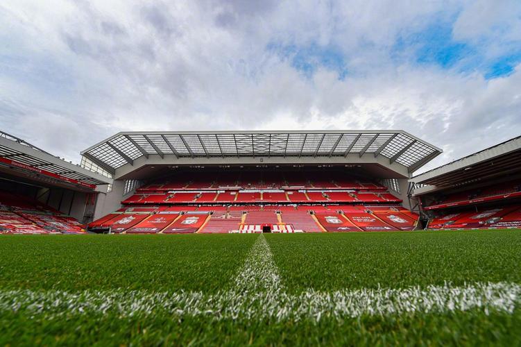 恩里克：毕包虽只积4分但表现很好；胜利对精神面貌很重要（恩里克：毕包仅4分却表现不俗，胜利对士气至关重要）