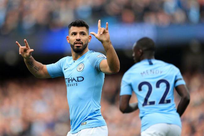 补时连献神扑！拉门斯守住曼联连续394场半场领先不败纪录（补时连番神扑，拉门斯力保曼联半场领先394场不败纪录）